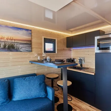 Hausboot Mit Sauna Swinoujscie, Houseboat Marina Karsibor Daire Swinoujscie
