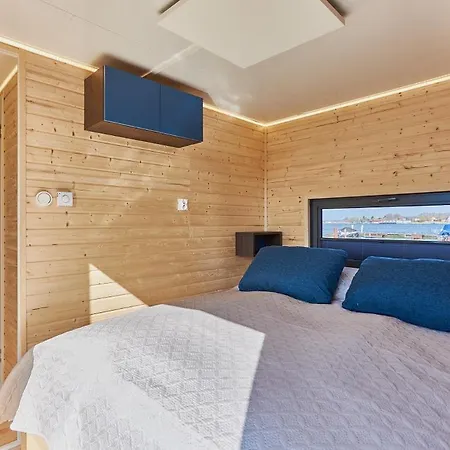 Daire Hausboot Mit Sauna Swinoujscie, Houseboat Marina Karsibor
